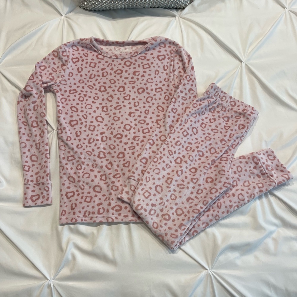 Cat & Jack Pink Leopard Print Kids Pajama Set
